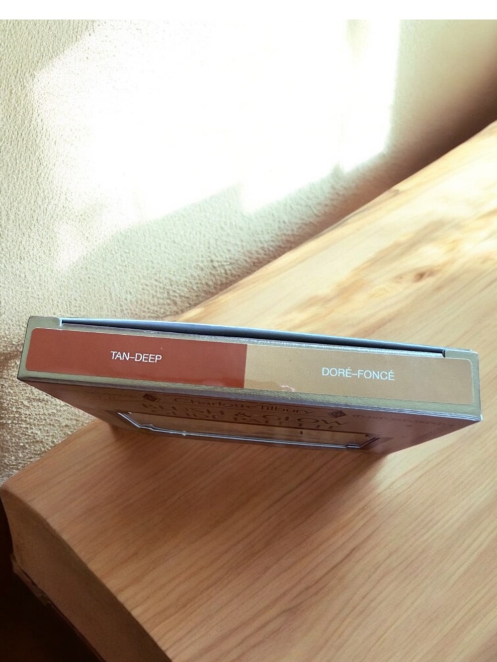 Charlotte Tilbury Blush & Glow Glide Palette - Picture 3 of 7